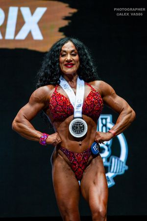 WOMEN'S PHYSIQUE